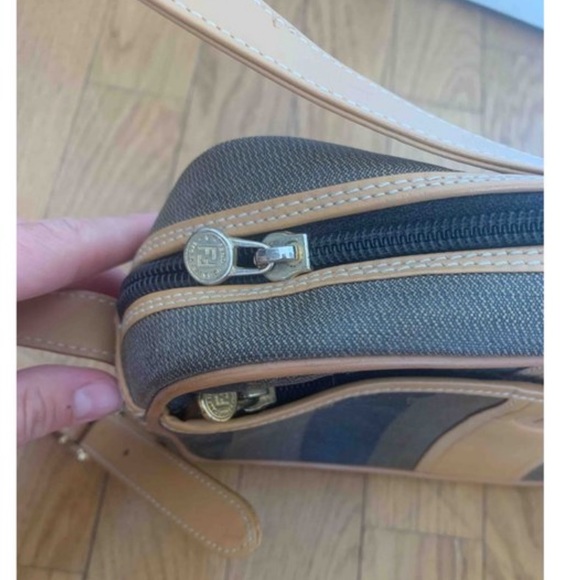 Vintage Fendi Shoulder Bag - Picture 8 of 9